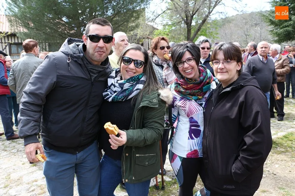 Foto 9 - Numeroso p&uacute;blico presencia el izado del pend&oacute;n de los Quintos