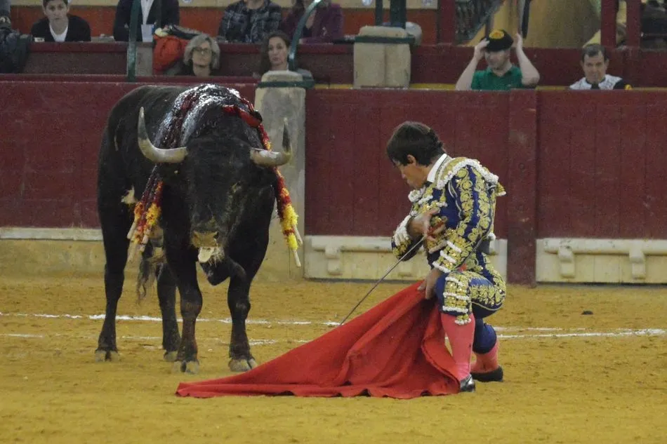 Foto 5 - Chaves se reivindica en Zaragoza  