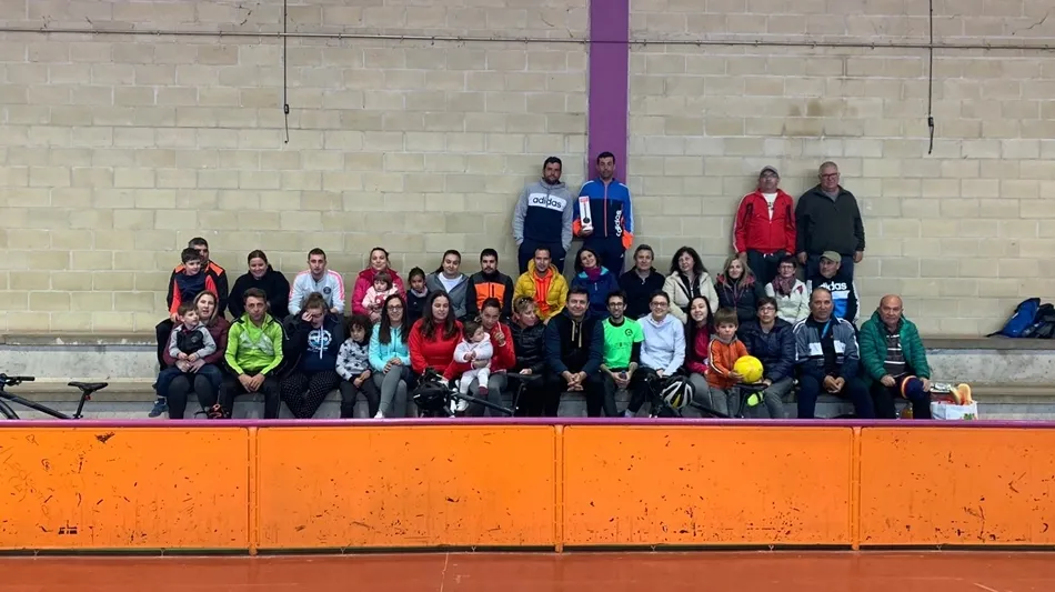 Participantes en la ruta organizada por la Asociación Amigos de Ledesma