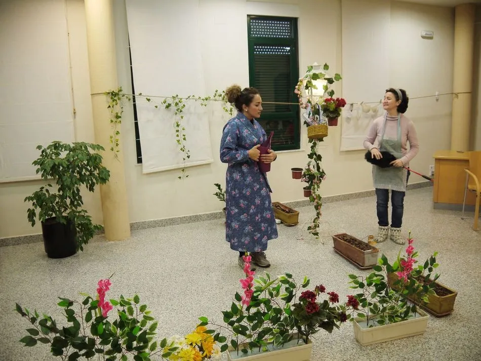 Foto 7 - Carbajosa celebra el D&iacute;a del Libro con teatro para escolares y microteatro en familia