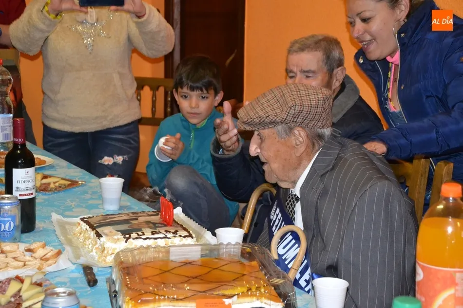 Foto 10 - Juan Gal&aacute;n Gal&aacute;n festeja su 100 cumplea&ntilde;os  