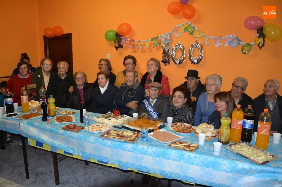 Foto 6 - Juan Gal&aacute;n Gal&aacute;n festeja su 100 cumplea&ntilde;os  