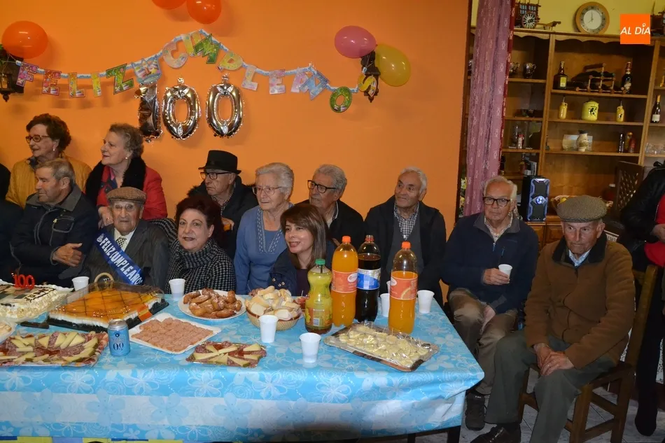 Foto 4 - Juan Gal&aacute;n Gal&aacute;n festeja su 100 cumplea&ntilde;os  