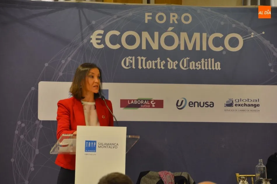 Foto 3 - La ministra de Industria destaca la reducci&oacute;n del d&eacute;ficit p&uacute;blico hasta &ldquo;el nivel m&aacute;s bajo de ...