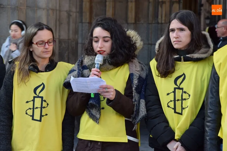 Foto 4 - Performance de Amnist&iacute;a Internacional para reclamar medidas contra la violencia de g&eacute;nero  