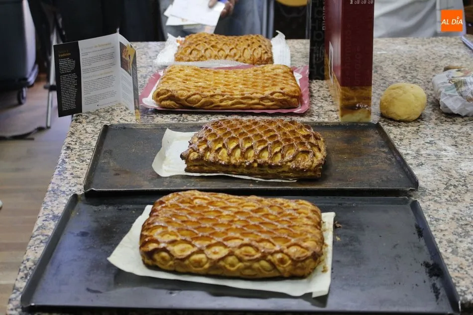Foto 2 - Tegusta Salamanca sigue su promoci&oacute;n de productos locales con un taller de hornazo