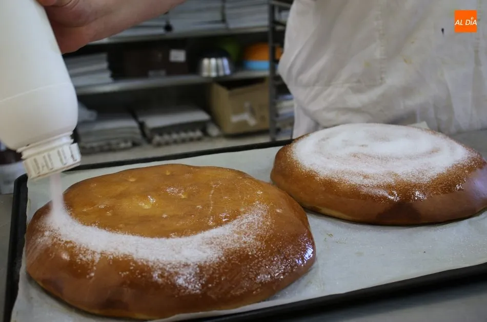 Foto 6 - Calidad artesana en los hornazos de Pasteler&iacute;as La Teresiana