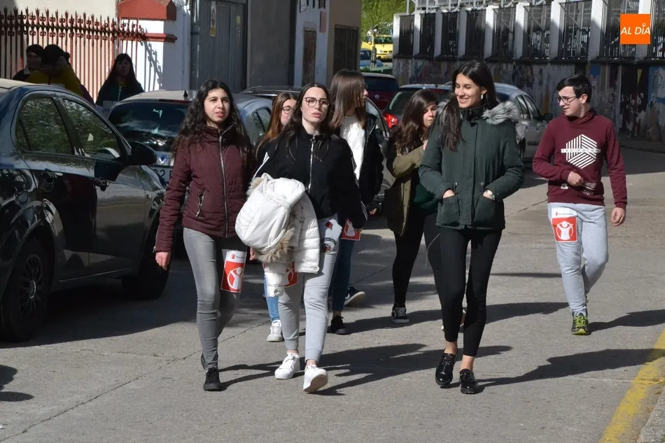 Foto 7 - Alumnos y profesores del IES Tierra acumulan un a&ntilde;o m&aacute;s &lsquo;Kil&oacute;metros de Solidaridad&rsquo;  
