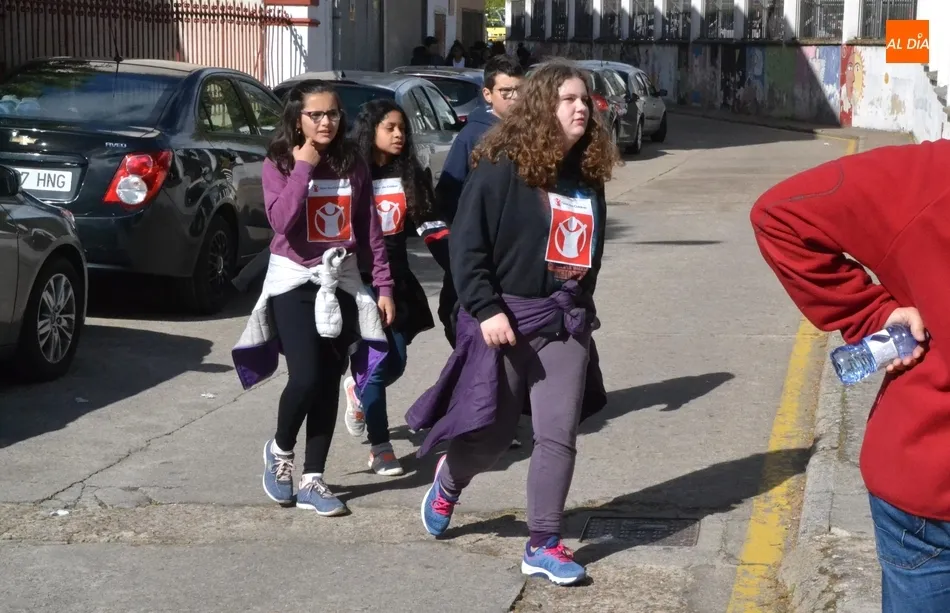Foto 5 - Alumnos y profesores del IES Tierra acumulan un a&ntilde;o m&aacute;s &lsquo;Kil&oacute;metros de Solidaridad&rsquo;  