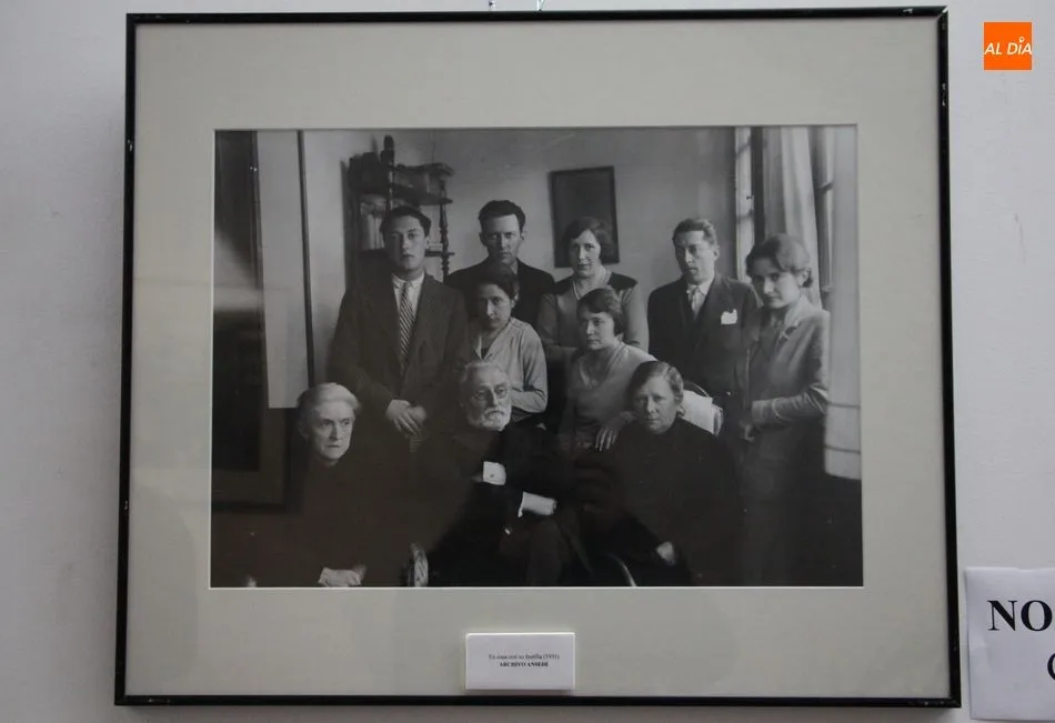 Foto 4 - Vitigudino acoge la exposici&oacute;n &lsquo;Don Miguel de Unamuno. Una vida en fotograf&iacute;as&rsquo;