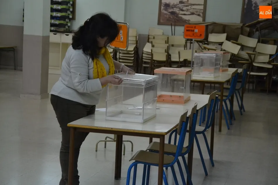 Foto 8 - Preparadas las 22 mesas electorales donde votar&aacute;n los mirobrigenses el domingo  
