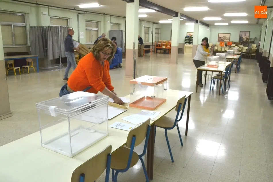 Foto 9 - Preparadas las 22 mesas electorales donde votar&aacute;n los mirobrigenses el domingo  