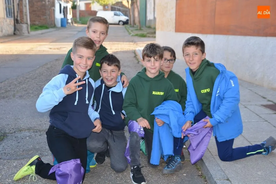 Foto 10 - El preg&oacute;n de la Pe&ntilde;a &lsquo;A Lo Loco&rsquo; da paso a un intenso fin de semana festivo en Do&ntilde;inos