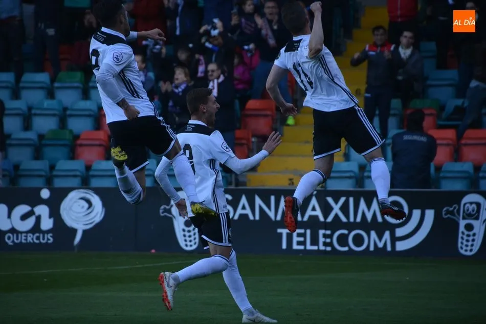 El Salamanca UDS celebra un gol