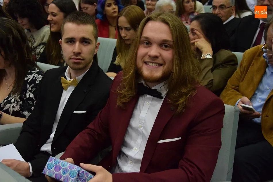 Foto 8 - Las graduaciones de este curso comienzan con los alumnos de Qu&iacute;micas 2015-2019