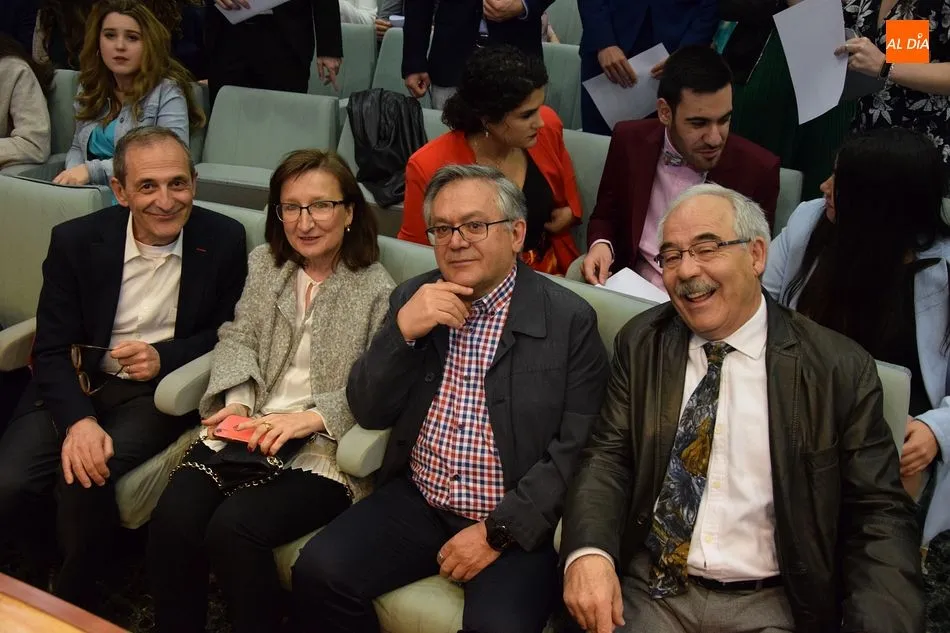 Foto 4 - Las graduaciones de este curso comienzan con los alumnos de Qu&iacute;micas 2015-2019