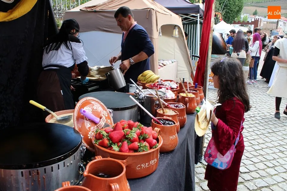 Foto 9 - La Feria Medieval de Moncorvo 2019 arranca con la participaci&oacute;n de alumnos de Vitigudino y...
