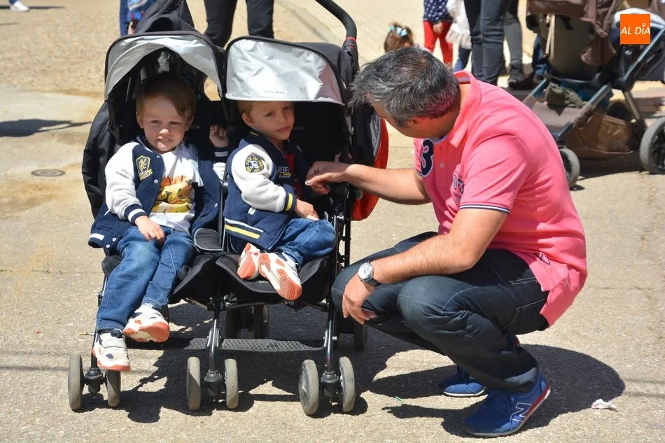 Foto 5 - Los m&aacute;s peque&ntilde;os disfrutan en el encierro infantil
