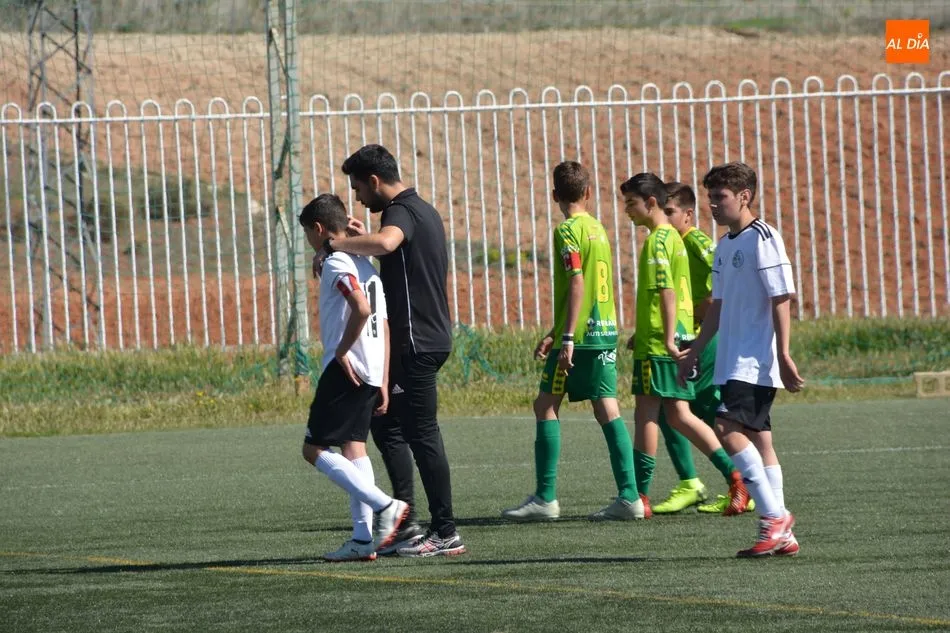 Foto 2 - Resultados, clasificaciones e im&aacute;genes del f&uacute;tbol provincial