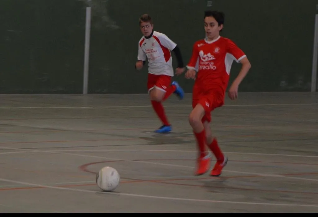 Foto 8 - [M 27|28 ABR] Javier Mart&iacute;n logra un rep&oacute;ker en la victoria del Benjam&iacute;n del Ciudad Rodrigo ante ...