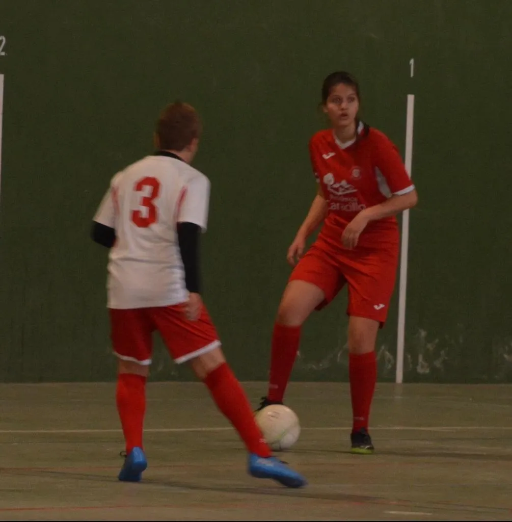 Foto 3 - [M 27|28 ABR] Javier Mart&iacute;n logra un rep&oacute;ker en la victoria del Benjam&iacute;n del Ciudad Rodrigo ante ...