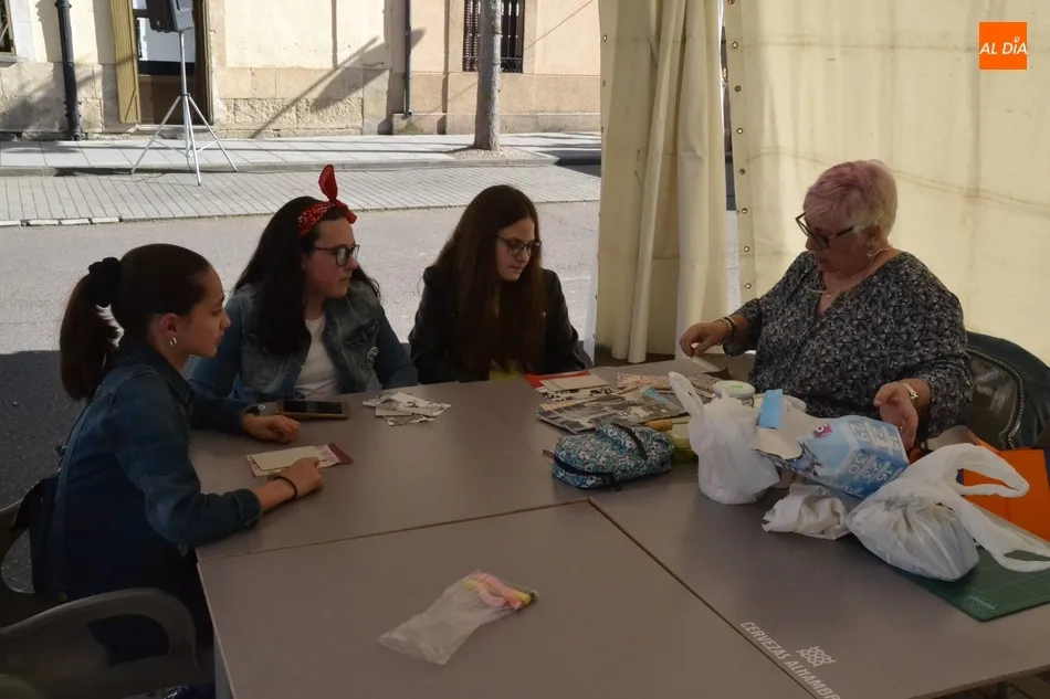 Foto 3 - Una gran meteorolog&iacute;a brinda una espl&eacute;ndida jornada sabatina en la Feria del Libro  