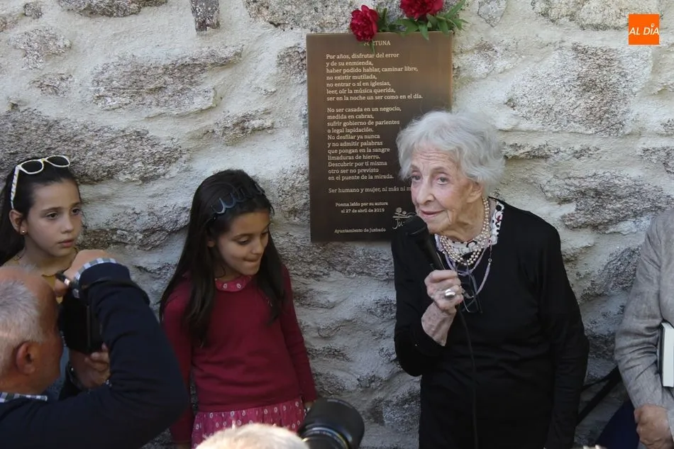 Foto 5 - Juzbado arropa a la poeta Ida Vitale: &ldquo;Estoy embelesada, he descubierto un pueblo divino&rdquo;