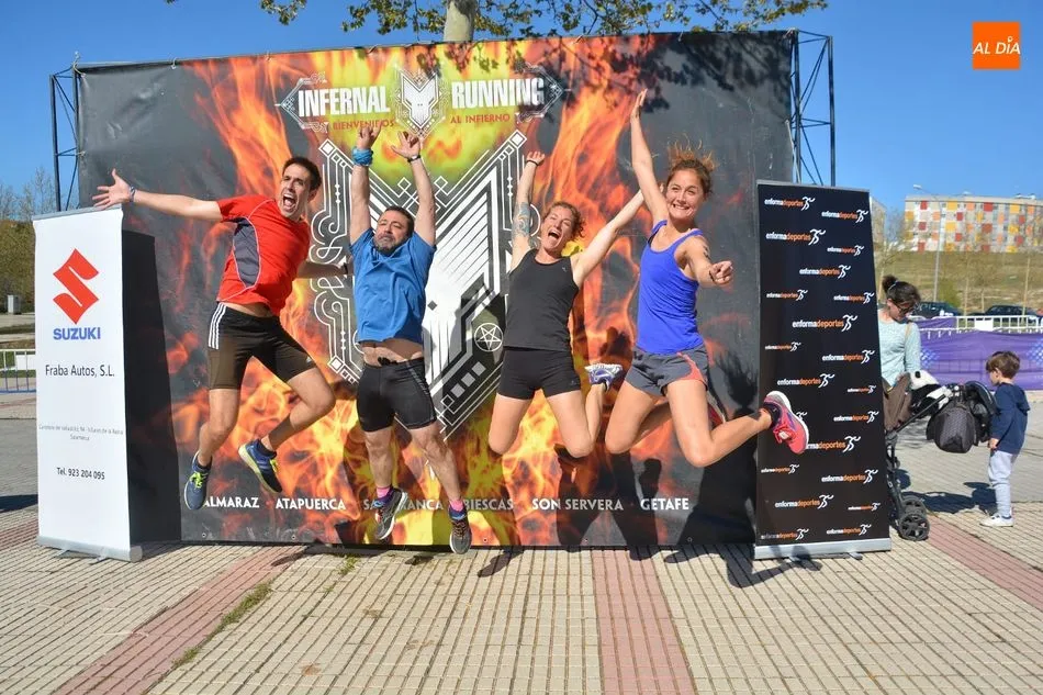 Un grupo de corredores / Lydia González