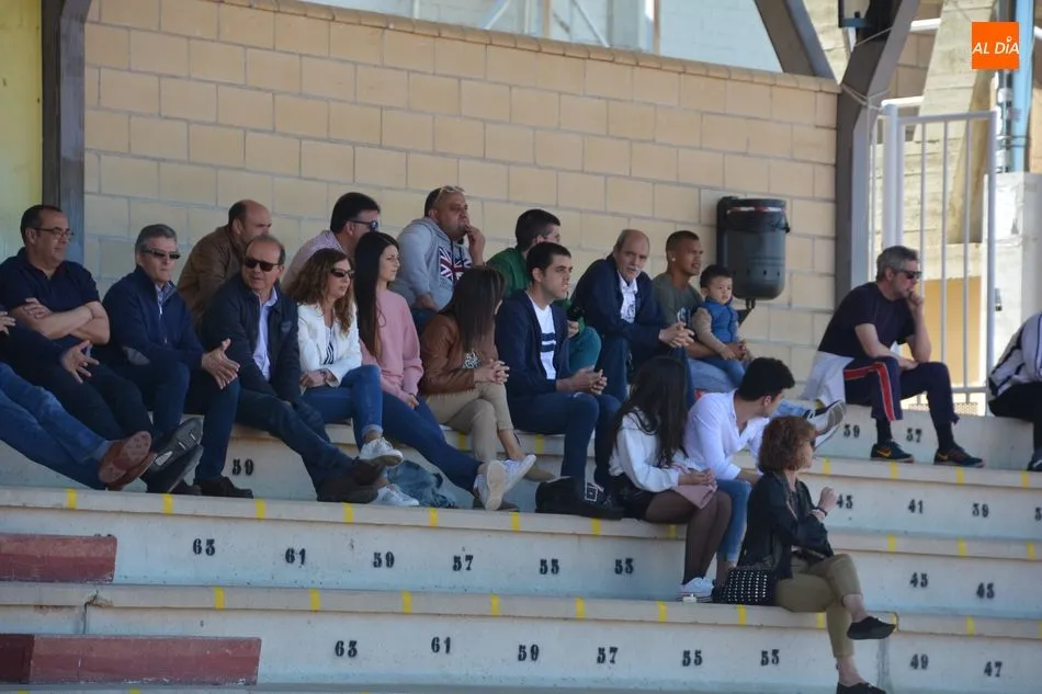 Foto 8 - El Salamanca UDS &lsquo;B&rsquo; alcanza los 8 puntos de ventaja en la pelea por subir a Tercera