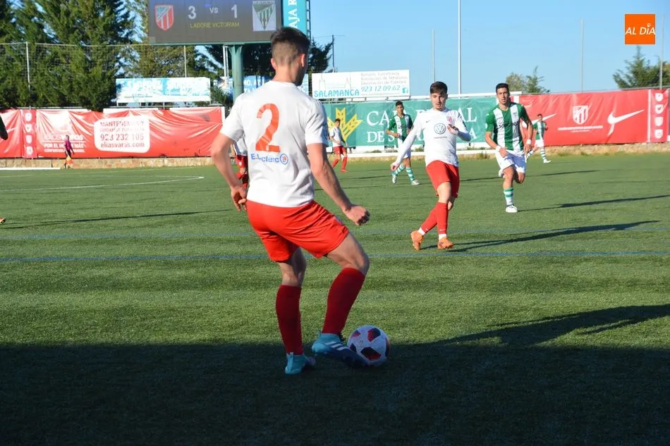 Foto 2 - El Santa Marta gana a la Cebrere&ntilde;a y alcanza la permanencia en la categor&iacute;a (3-1)