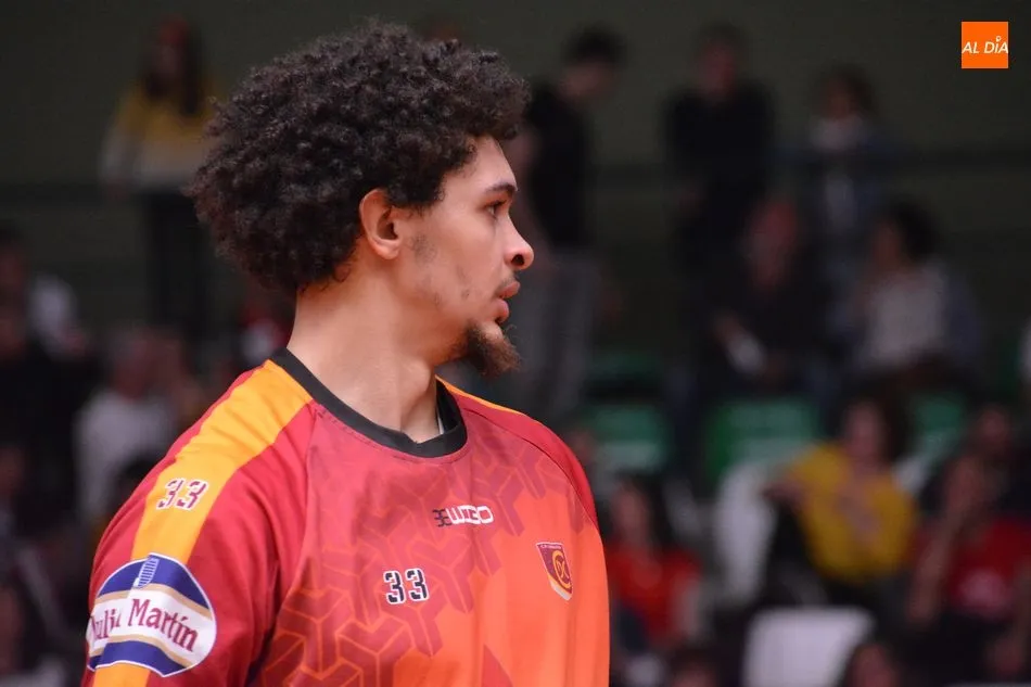 Foto 8 - El Aquimisa Carbajosa despide la Liga con una soberbia victoria sobre el Chantada (76-75)