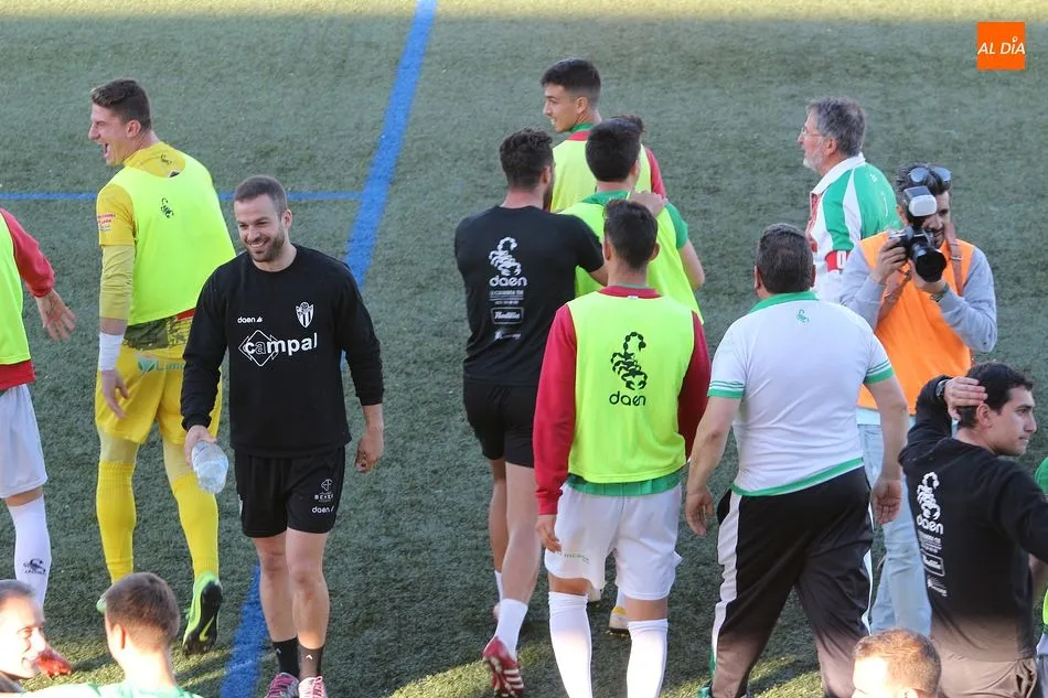 Foto 3 - El CD Guijuelo vence por la m&iacute;nima a una complicada Cultural Leonesa y sigue luchando por la Copa...