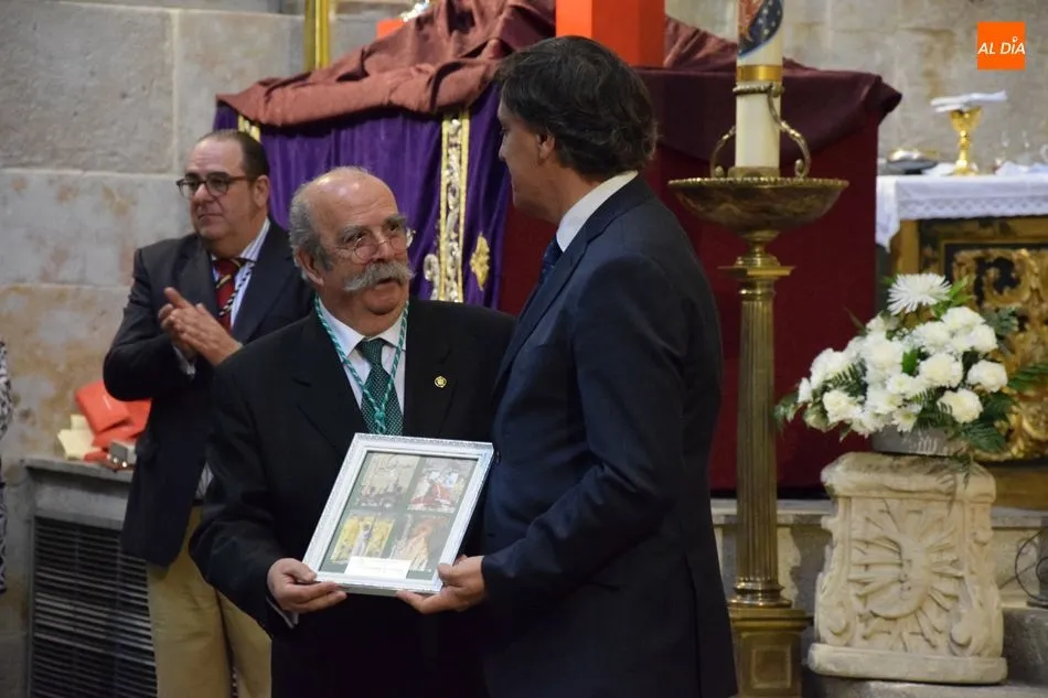 Foto 4 - La Hermandad Dominicana celebra su 75 aniversario con una emotiva eucarist&iacute;a