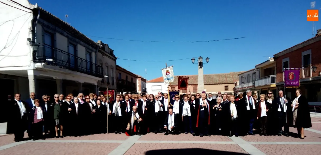 Foto 2 - M&aacute;s de 200 amigos de la Capa protagonizan un emocionante y animado XVII Encuentro Regional en...