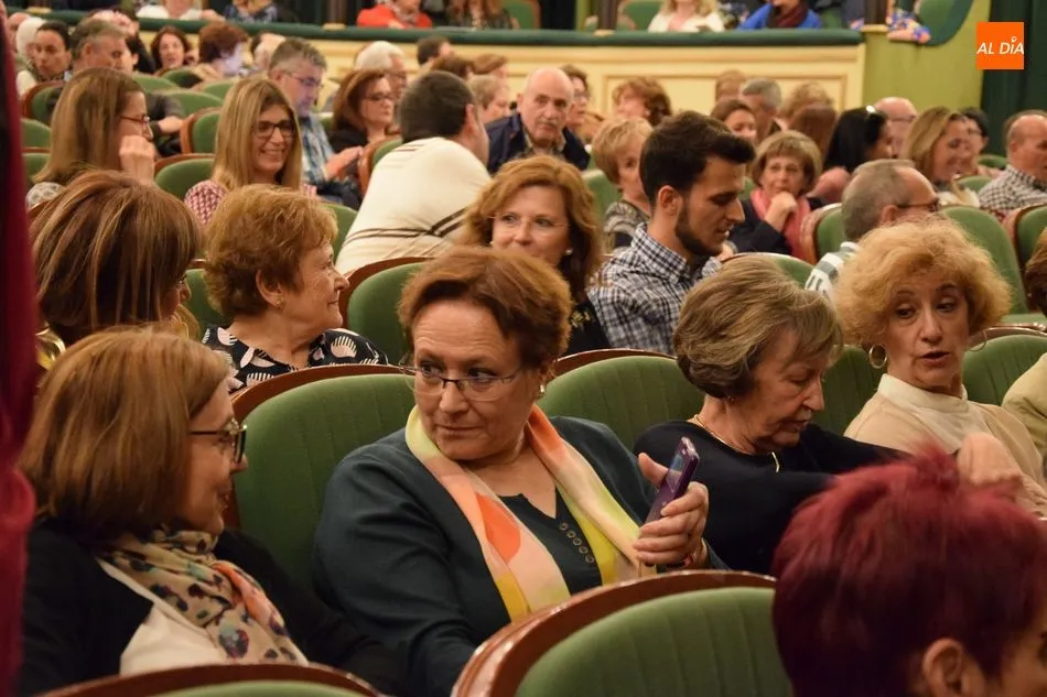 Foto 4 - El buen hacer de Kiti Manver ilumina el escenario del Liceo con la obra &lsquo;Juntos&rsquo;