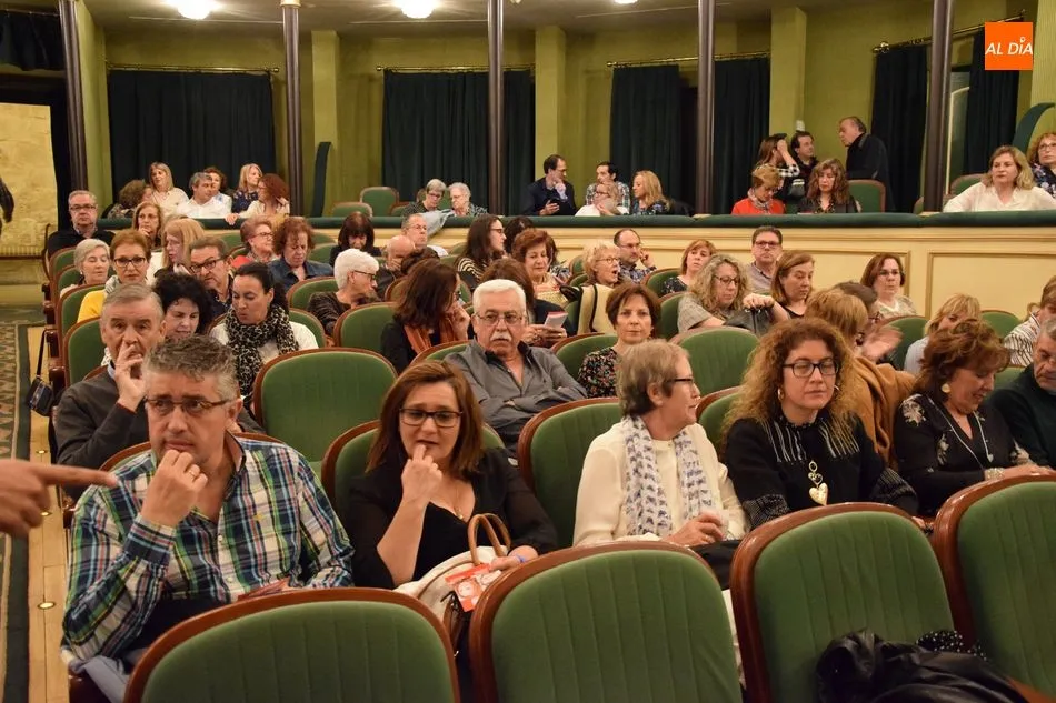 Foto 3 - El buen hacer de Kiti Manver ilumina el escenario del Liceo con la obra &lsquo;Juntos&rsquo;