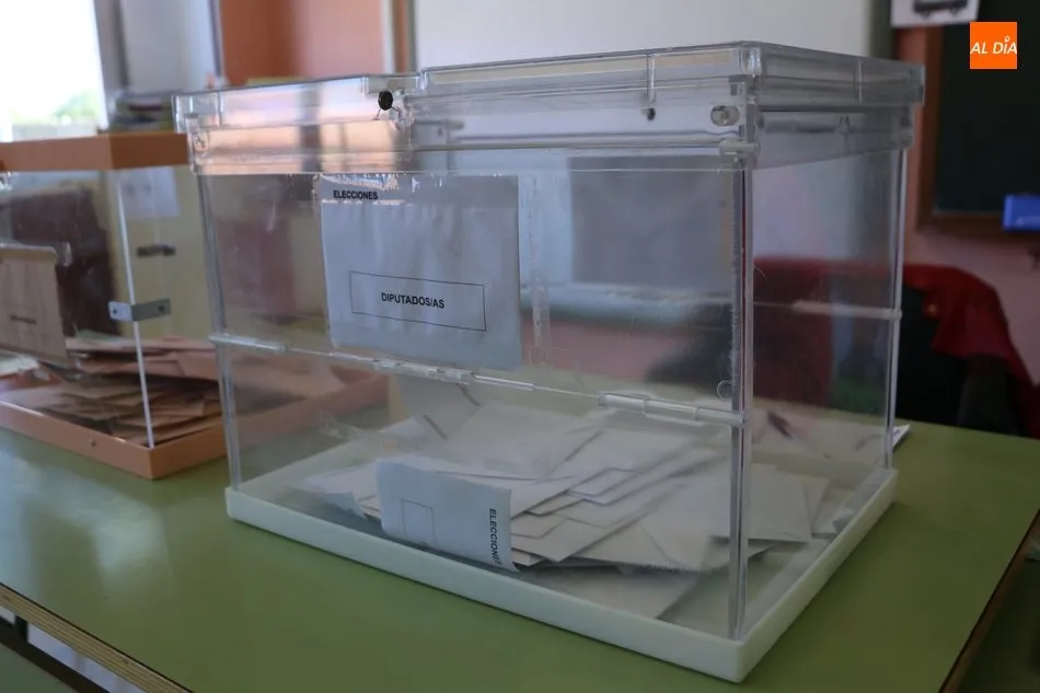 Foto 10 - Normalidad en el desarrollo de la jornada electoral en el Partido Judicial de Vitigudino