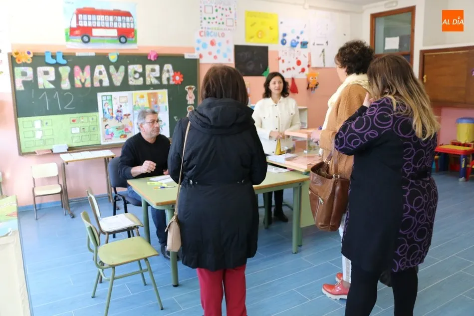Foto 7 - Normalidad en el desarrollo de la jornada electoral en el Partido Judicial de Vitigudino