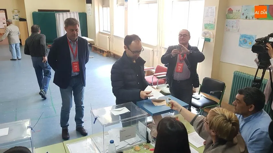 Foto 2 - David Serrada anima a los salmantinos a votar &ldquo;para que ma&ntilde;ana no sea el d&iacute;a del lamento y la...
