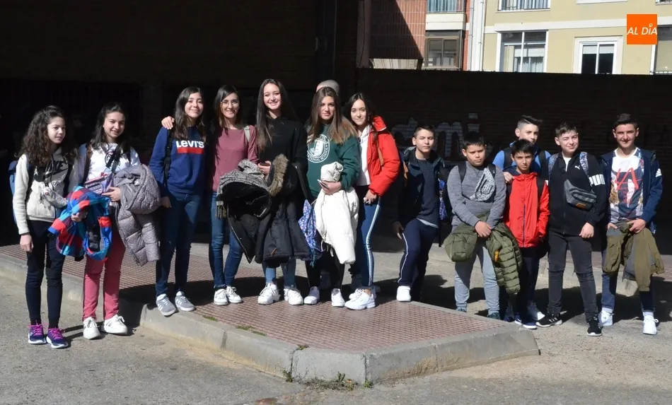 Un grupo de alumnos de Misioneras-Santa Teresa se marcha a Inglaterra a mejorar su inglés  
