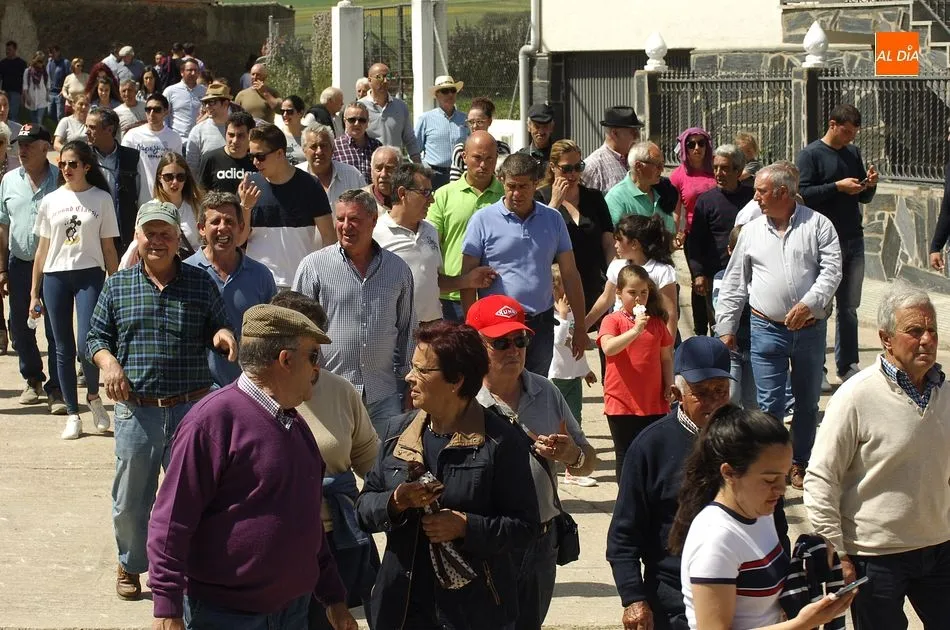 Foto 10 - Dos cabestros alargan otro limpio encierro en Gallegos que congreg&oacute; a muchos m&aacute;s caballistas  