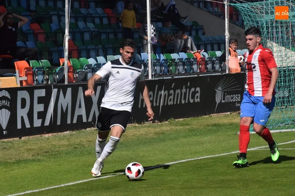 Foto 5 - El Salamanca UDS coge la v&iacute;a de la salvaci&oacute;n con una heroica remontada al Navalcarnero (3-2)