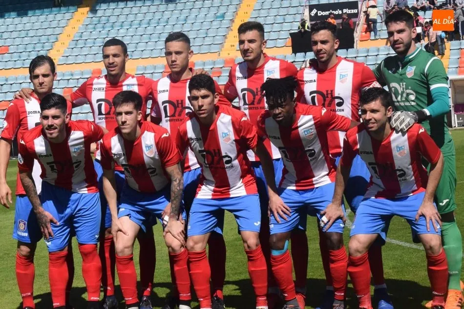 Foto 3 - El Salamanca UDS coge la v&iacute;a de la salvaci&oacute;n con una heroica remontada al Navalcarnero (3-2)