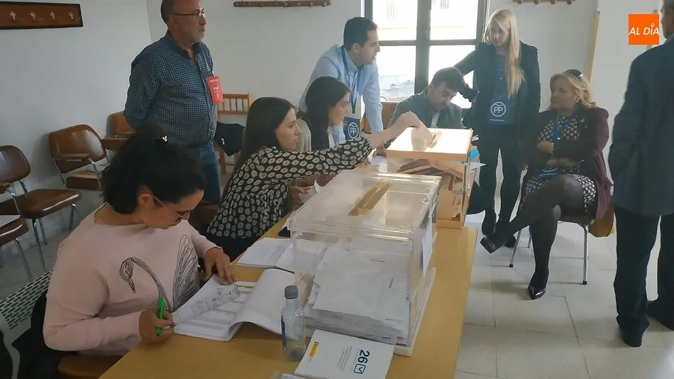 Foto 4 - El PP pierde casi la mitad de sus votos en Guijuelo