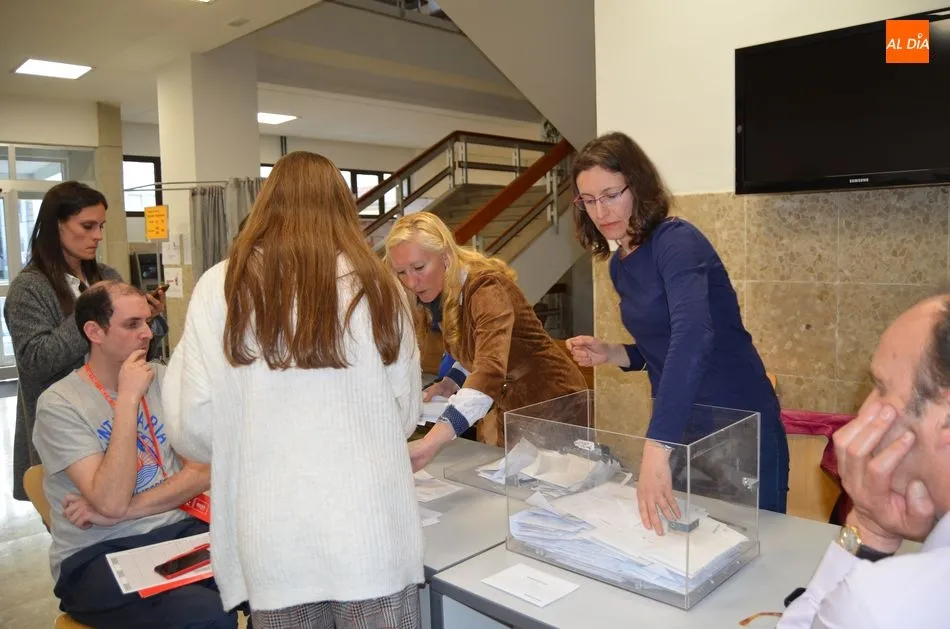 Foto 2 - El Partido Socialista se convierte en la fuerza m&aacute;s votada en B&eacute;jar seguida a poca distancia del...