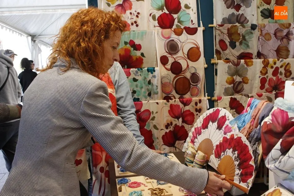 Foto 7 - Cerca de 40 talleres muestran los oficios tradicionales en la&nbsp;XVII Feria de Artesan&iacute;a de Salamanca