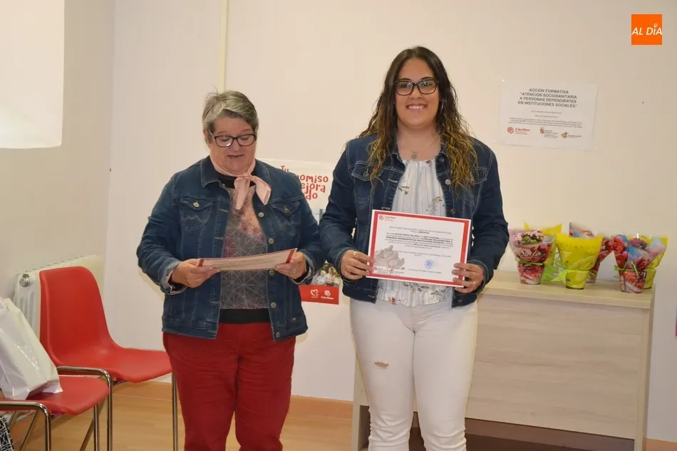 Foto 7 - Doce mujeres finalizan su formaci&oacute;n en la atenci&oacute;n sociosanitaria a personas dependientes  