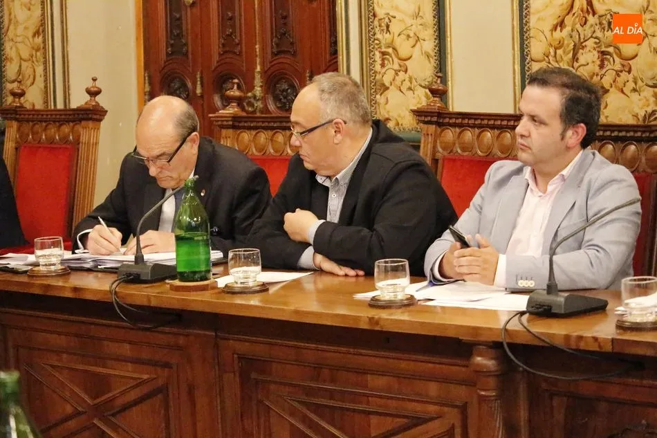 Foto 6 - Acuerdo un&aacute;nime en la Diputaci&oacute;n para reclamar un plan m&aacute;s ambicioso para el retorno de los...