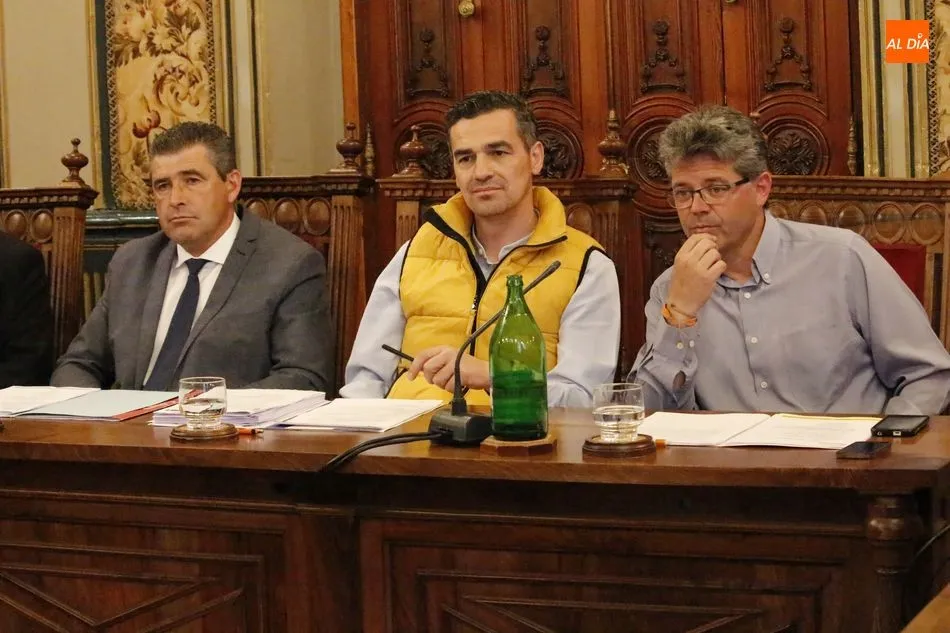 Foto 5 - Acuerdo un&aacute;nime en la Diputaci&oacute;n para reclamar un plan m&aacute;s ambicioso para el retorno de los...