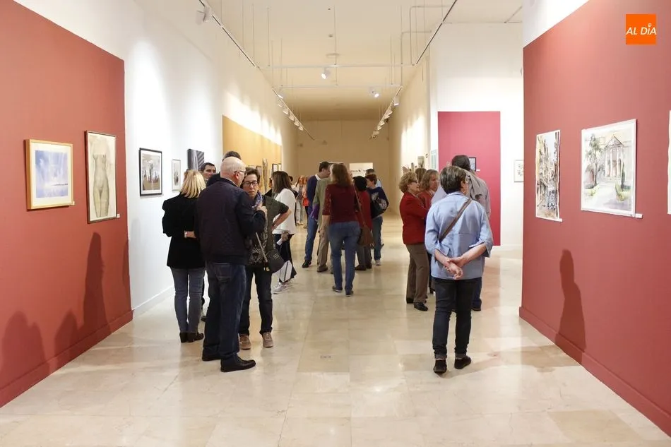 Foto 10 - El Palacio Episcopal abre sus puertas a la IV Bienal Artistas Salmantinos de Manos Unidas  